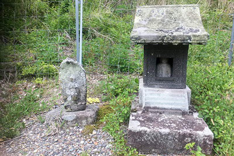 旧鎌倉街道沿いの石仏